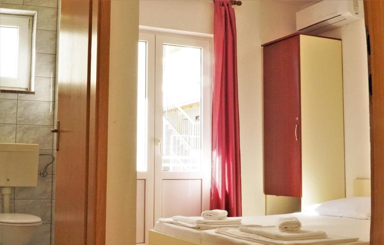 Villa Mily Baška Voda Rom bilde